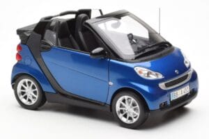 Smart Fortwo 451 Cabrio Modrý & Čierny Minichamps 1:18 150036330 Kov – obrázok 6 z 8