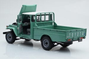 Toyota Land Cruiser 40 4x4 Pickup Zelený Kyosho 1:18 08958FG Kov – obrázok 3 z 8