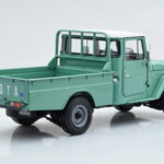 Toyota Land Cruiser 40 4x4 Pickup Zelený Kyosho 1:18 - image 4 of 8
