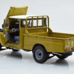 Toyota Land Cruiser 40 4x4 Pickup Olivový Kyosho 1:18 - image 3 of 8