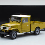 Toyota Land Cruiser 40 4x4 Pickup Olivový Kyosho 1:18 - image 8 of 8