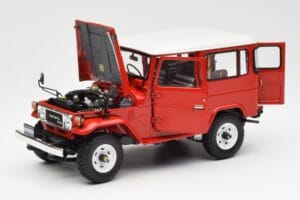 Toyota Land Cruiser FJ40 Van Červený Kyosho 1:18 08971R Kov – obrázok 2 z 8