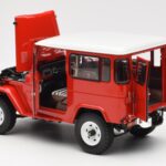 Toyota Land Cruiser FJ40 Van Červený Kyosho 1:18 08971R - image 5 of 8