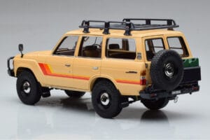 Toyota Land Cruiser 60 Béžový S Volitelnými Dielmi Kyosho 1:18 08956XBE Kov – obrázok 6 z 12
