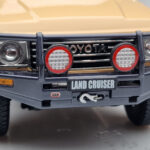 Toyota Land Cruiser 60 Béžový S Volitelnými Dielmi Kyosho 1:18 - image 9 of 12