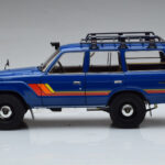 Toyota Land Cruiser 60 Modrý S Volitelnými Dielmi Kyosho 1:18 - image 4 of 11