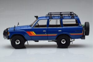Toyota Land Cruiser 60 Modrý S Volitelnými Dielmi Kyosho 1:18 08956XBL Kov – obrázok 4 z 11