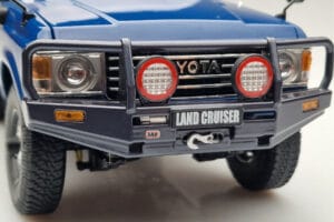 Toyota Land Cruiser 60 Modrý S Volitelnými Dielmi Kyosho 1:18 08956XBL Kov – obrázok 8 z 11