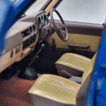 Toyota Land Cruiser 60 Modrý S Volitelnými Dielmi Kyosho 1:18 - image 10 of 11