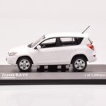Toyota RAV4 XA30 Biely Minichamps 1:43