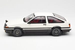 Toyota Sprinter Trueno AE86 Biely Otto 1:18 OT444B Živica – obrázok 3 z 6