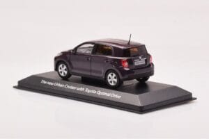 Toyota Urban Cruiser Fialová Metalíza Minichamps 1:43 403166963 Kov – obrázok 3 z 4