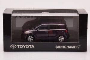 Toyota Urban Cruiser Fialová Metalíza Minichamps 1:43 403166963 Kov – obrázok 4 z 4