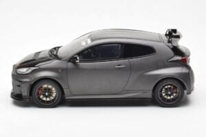 Toyota GR Yaris Circuit Package Čierny Otto 1:18 OT1046 Kov – obrázok 3 z 6