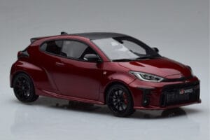 Toyota GR Yaris Červený Otto 1:18 OT1003 Živica – obrázok 4 z 6