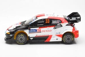 Toyota GR Yaris Rally1 #33 E. Evans / S. Martin Rally Finland 2023 IXO 1:18 18RMC174A Kov – obrázok 3 z 6