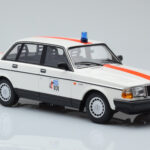Volvo 240 GL Polícia Belgicko Minichamps 1:18 - image 4 of 6
