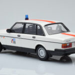 Volvo 240 GL Polícia Belgicko Minichamps 1:18 - image 5 of 6
