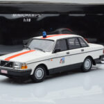 Volvo 240 GL Polícia Belgicko Minichamps 1:18 - image 6 of 6