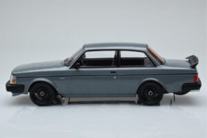 Volvo 240 Turbo Šedý IXO 1:18 18CMC089 Kov – obrázok 3 z 6