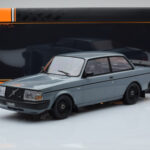 Volvo 240 Turbo Šedý IXO 1:18 - image 6 of 6