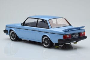 Volvo 240 Turbo Svetlo Modrý IXO 1:18 18MCC090 Kov – obrázok 5 z 6