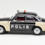 Volvo P121 Polícia Revell 1:18 8904 - image 4 of 8