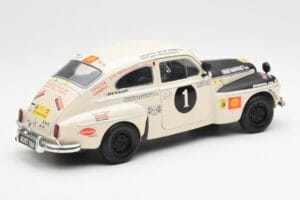 Volvo PV 544 Rally Revell 1:18 8922 Kov – obrázok 3 z 8