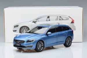 Volvo V60 D3 Power Modrý FAW 1:18 9430839 Kov – obrázok 7 z 7