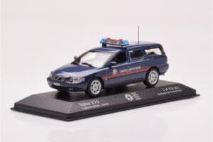Volvo V70 Garde Frontiere Suisse Minichamps 1:43 430171899 Kov – obrázok 2 z 4