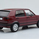 Volkswagen Golf GTI Mk2 Červený MCG 1:18 - image 2 of 6