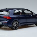 Volkswagen Golf GTI Mk8 Modrý Norev 1:18 188594 Kov - image 3 of 7