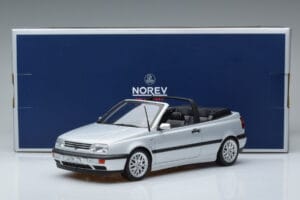 Volkswagen Golf Mk3 Kabriolet Strieborný Norev 1:18 188468 Kov – obrázok 6 z 6