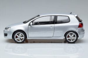 Volkswagen Golf GTI Mk5 Pirelli Edition Strieborný Norev 1:18 188425 Kov – obrázok 4 z 7