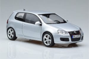 Volkswagen Golf GTI Mk5 Pirelli Edition Strieborný Norev 1:18 188425 Kov – obrázok 5 z 7