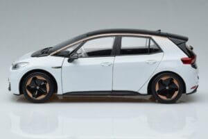 Volkswagen ID.3 Biely FAW 1:18 ZVN000001WEI Kov – obrázok 4 z 7