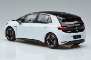 Volkswagen ID.3 Biely FAW 1:18 ZVN000001WEI Kov – obrázok 6 z 7