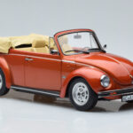Volkswagen Beetle 1303 Kabriolet Oranžový Norev 1:18 - image 4 of 6