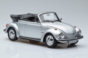 Volkswagen Beetle 1303 Kabriolet Strieborný Norev 1:18 188530 Kov – obrázok 4 z 6