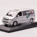 Volkswagen Multivan T5 Strieborný Heli Coil Edition Minichamps 1:43 - image 2 of 4