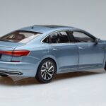 Volkswagen Passat B8 Modrý FAW 1:18 ZVF000003A Kov - image 3 of 7