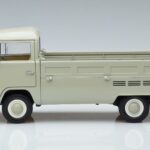 Volkswagen T2a Pickup Edícia 50. Výročia Schuco 1:18 450019800 Kov - image 4 of 7