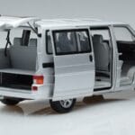 Volkswagen T4b Transporter Caravelle Minibus Schuco 1:18 450041500 Kov - image 2 of 8