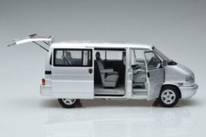 Volkswagen T4b Transporter Caravelle Minibus Schuco 1:18 450041500 Kov – obrázok 4 z 8
