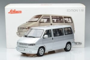 Volkswagen T4b Transporter Caravelle Minibus Schuco 1:18 450041500 Kov – obrázok 8 z 8