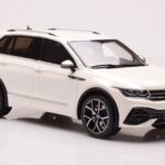 Volkswagen Tiguan R Biely Otto 1:18 - image 4 of 6
