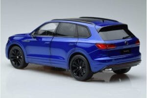 Volkswagen Touareg CR Modrý FAW 1:18 LTC761021BLU Kov – obrázok 6 z 7