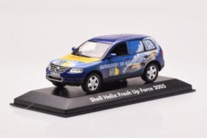 Volkswagen Touareg 7L Shell Helix Fresh Up Force Minichamps 1:43 VOLKSWAGEN-264066 Kov – obrázok 2 z 4