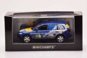 Volkswagen Touareg 7L Shell Helix Fresh Up Force Minichamps 1:43 VOLKSWAGEN-264066 Kov – obrázok 4 z 4