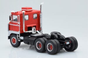 White 7400 Červený Strieborný IXO 1:43 TR170 Kov – obrázok 4 z 5